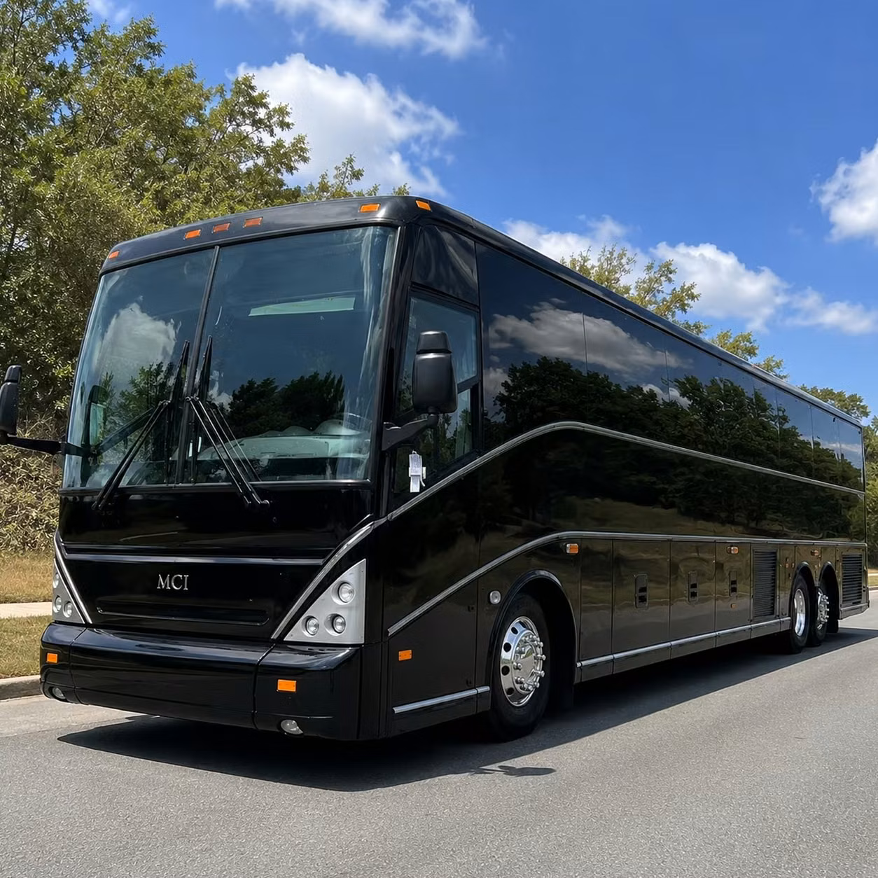 find the right bus for airport transfers to and from modesto