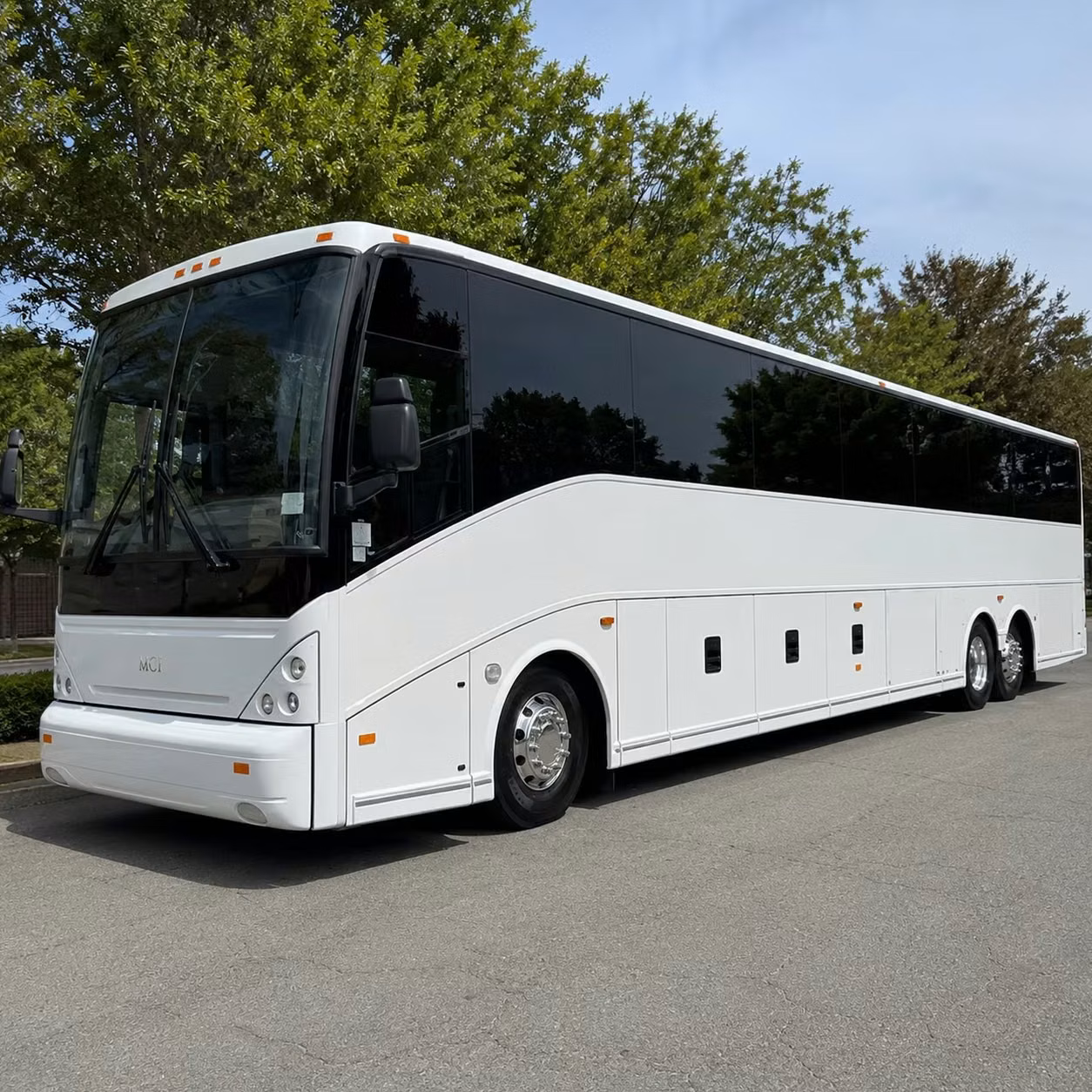 modesto airport shuttle buses for corporate groups and employee travel