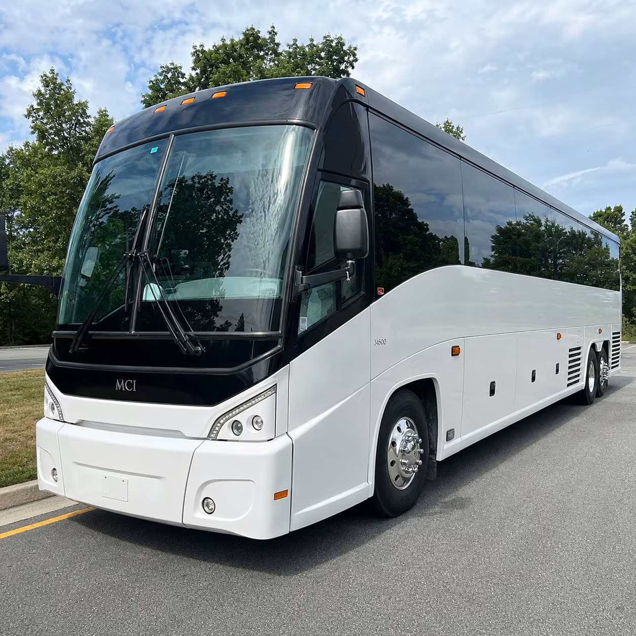 school groups sports teams and field trips long distance bus rentals from modesto